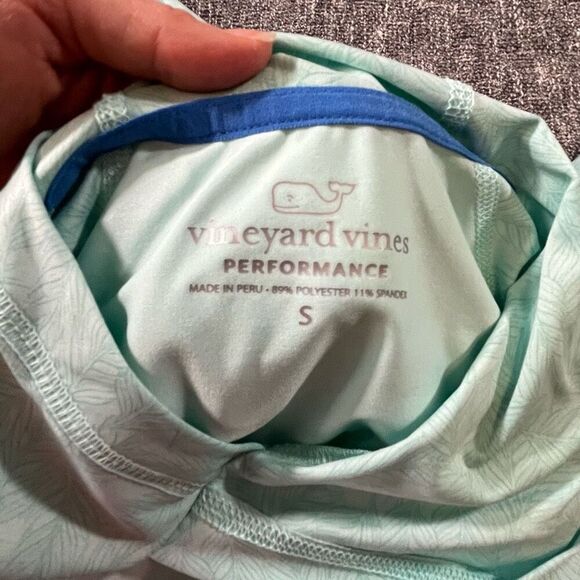 Vineyard Vines Pieced Palms Long-Sleeve Harbor Performance Hoodie Tee - Picture 4 of 4